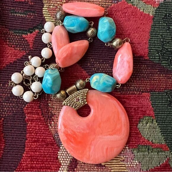 Vintage Faux Coral & Turquoise Statement Necklace - Picture 6 of 6